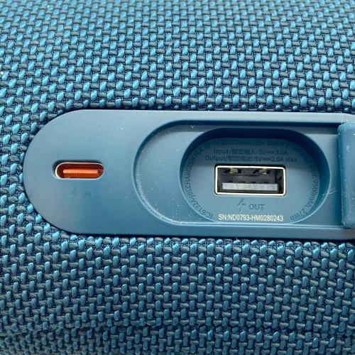 JBL (ジェイビーエル) ワイヤレススピーカー charge 5