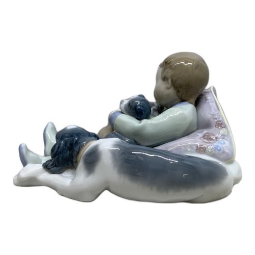 LLADRO (リヤドロ) フィギュリン みんなおねんね 本体のみ