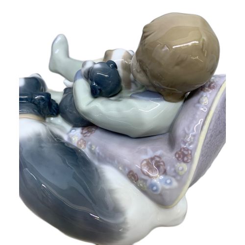 LLADRO (リヤドロ) フィギュリン みんなおねんね 本体のみ