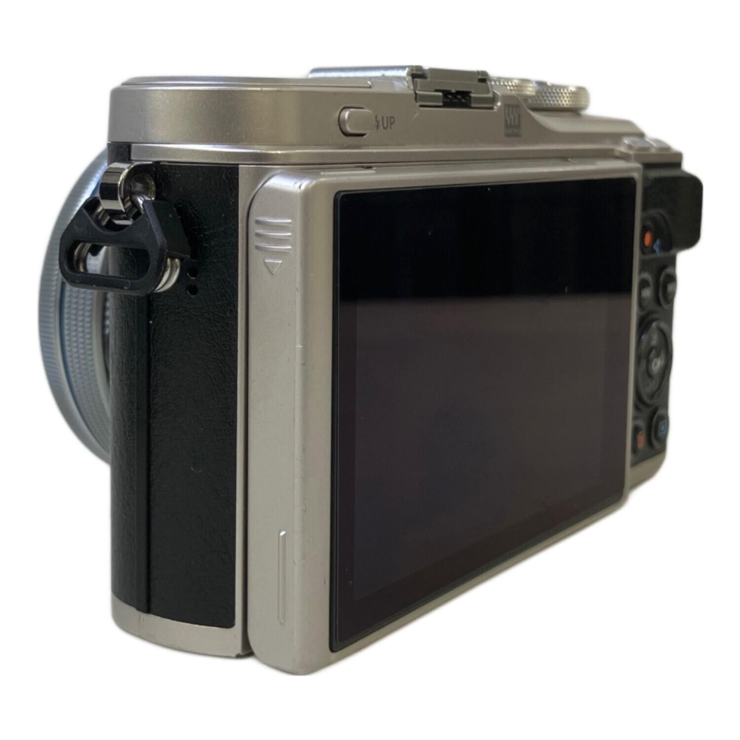 OLYMPUS (オリンパス) ミラーレス一眼カメラ ダブルズームキット PEN E