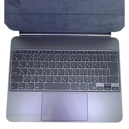 美品✨iPad Magic Keyboad MWR53J/A A2974 Apple 13インチiPad Pro(M4)用 Magic Keyboard 日本語 MWR53J/A