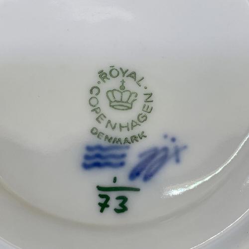 ROYAL COPENHAGEN (ロイヤル・コペンハーゲン) カップ&ソーサー ブルーフルーテッド・プレイン ハイハンドル