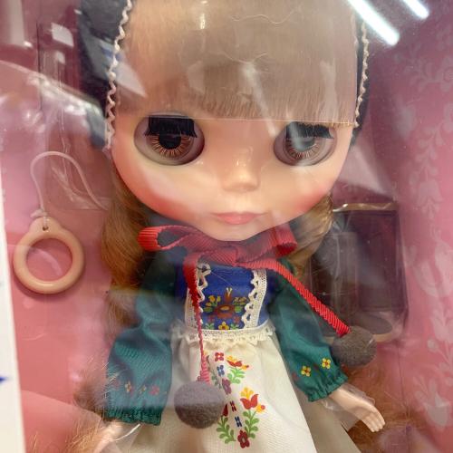 Blythe (ブライス) ドール 外箱ヨゴレ有 ミシャティビャーリュブリュー