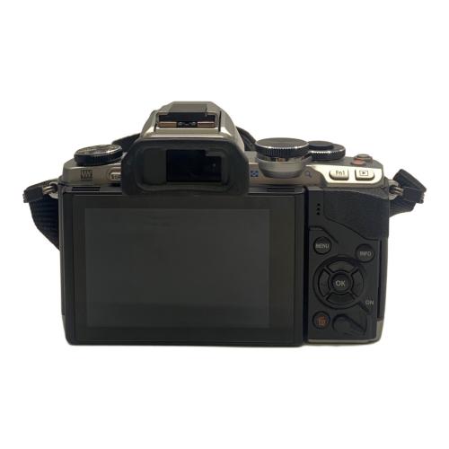 OLYMPUS デジタル一眼レフカメラ OM-D E-M10　レンズセット