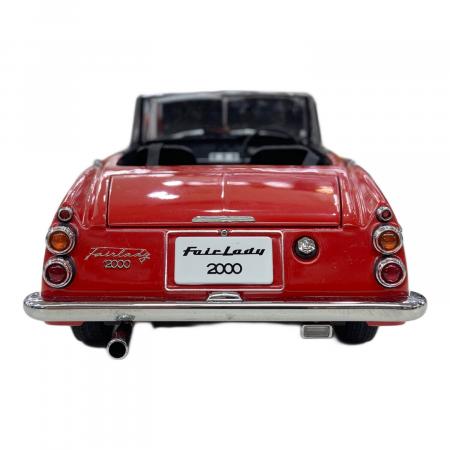オートアート 1/18「DATSUN FAIRLADY 2000」 AUTOart (オートアート) 1/18 Datsun Fairlady 2000（SR311） レッド