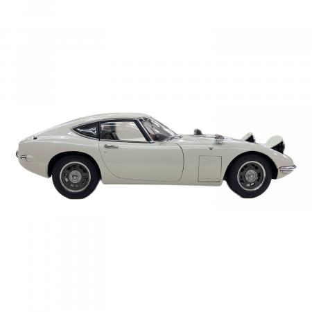 AUTOart (オートアート) 1/18 Toyota 2000 GT ホワイト ※パーツ欠品有