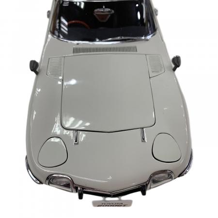 AUTOart (オートアート) 1/18 Toyota 2000 GT ホワイト ※パーツ欠品有