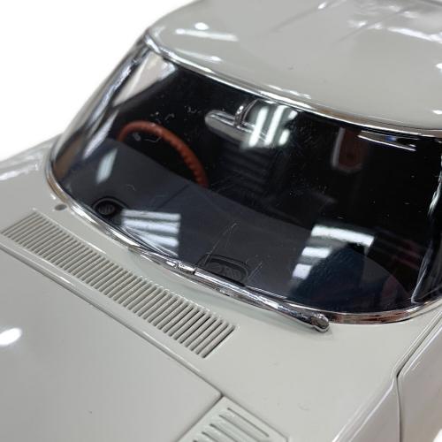 AUTOart (オートアート) 1/18 Toyota 2000 GT  ホワイト ※パーツ欠品有 ※現状販売品