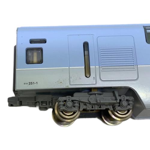 KATO (カトー) スーパービュー踊り子 直流特急形電車 Nゲージ 10-177 251系