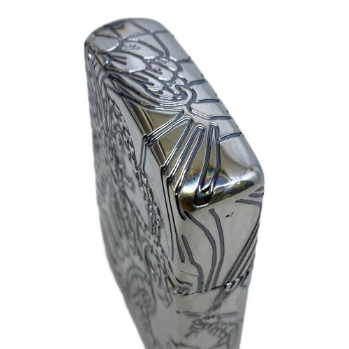 ZIPPO (ジッポ) ZIPPO 2004年製 龍刻印 USA製 プラチナ箔張り