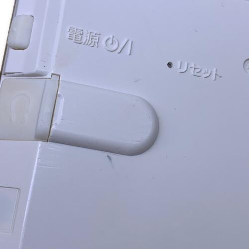 Panasonic (パナソニック) ポータブルテレビ UN-10E5-W