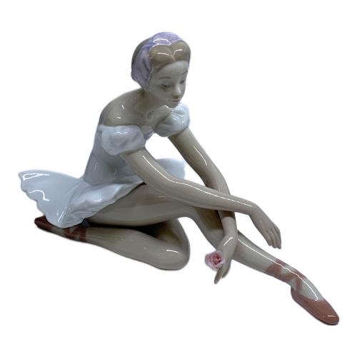 LLADRO (リヤドロ) ローズバレエ フィギュリン