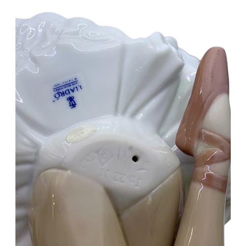 LLADRO (リヤドロ) ローズバレエ フィギュリン
