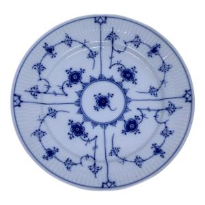 ROYAL COPENHAGEN (ロイヤル・コペンハーゲン) プレート 19cm ブルーフルーテッド・プレイン