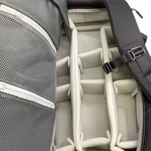 Incase (インケース) DSLR Pro Pack カメラバッグ ブラック