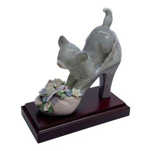 LLADRO (リヤドロ) フィギュリン 楽しいかくれんぼ 猫と蝶
