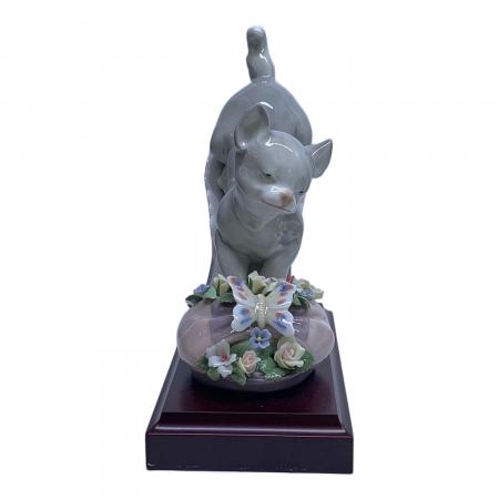 リヤドロ/lladro 楽しいかくれんぼ 猫と蝶 リヤドロ/lladro楽しい