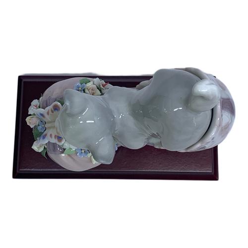 LLADRO (リヤドロ) フィギュリン 楽しいかくれんぼ 猫と蝶