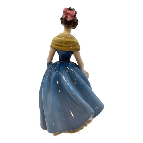 ROYAL DOULTON (ロイヤルドルトン) フィギュリン Melanie HN2271