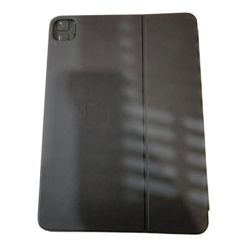 Apple (アップル) iPad Air(第5世代) MM9L3J/A Wi-Fiモデル 修理履歴無し 256GB iOS 程度:Bランク サインアウト確認済