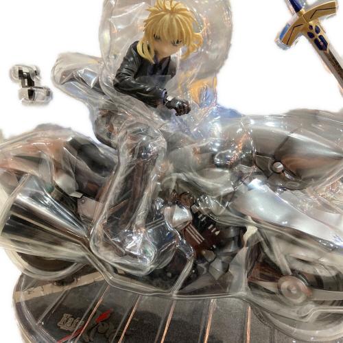フィギュア Fate/Zero セイバー＆セイバー・モータード・キュイラッシェ 1/8