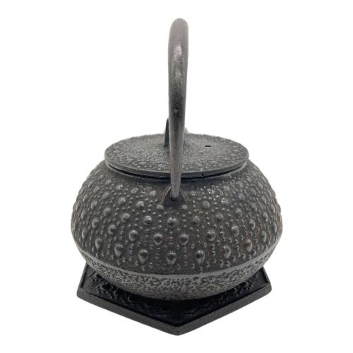 南部鉄器 (ナンブテッキ) 急須 岩鋳