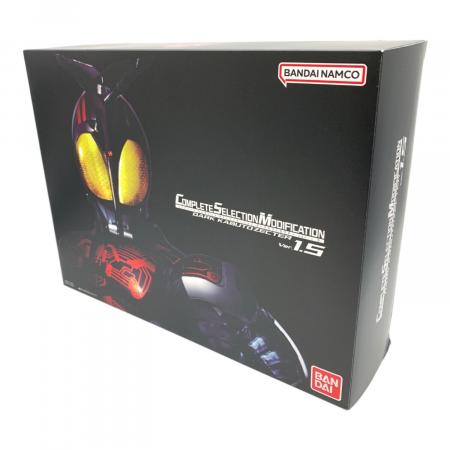 海外製　ダークカブトゼクター(輸送箱付) 海外製 ダークカブトゼクター(輸送箱付) 海外製 ダークカブトゼクター