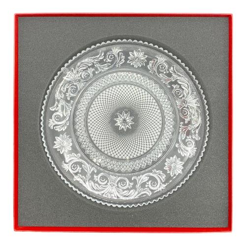Baccarat (バカラ) プレート アラベスク