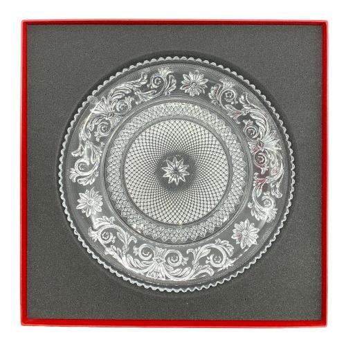 Baccarat (バカラ) プレート アラベスク