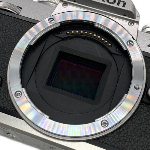 Nikon（ニコン） ZFC ミラーレスカメラ