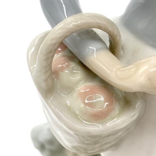 LLADRO (リヤドロ) フィギュリン 傘を持つ少女とガチョウ