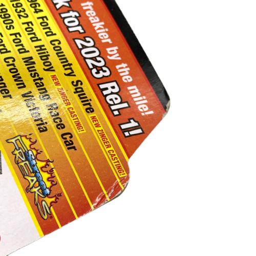 JOHNNY LIGHTNING (ジョニーライトニング) 1/64 フォードモデル A 1929 イエロー/グレー