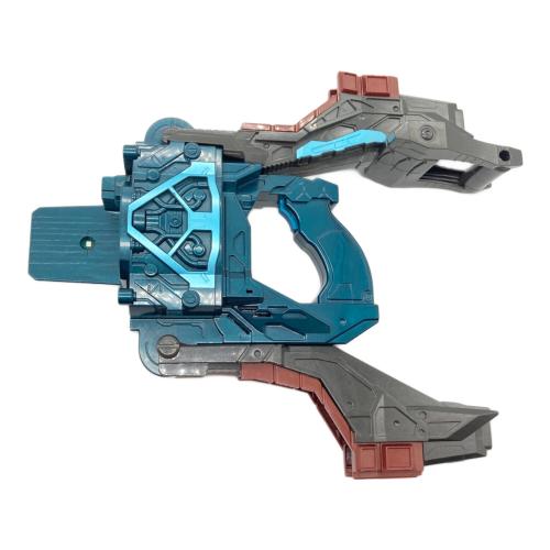 BANDAI（バンダイ） 仮面ライダーガヴ DX変身銃ヴァレンバスター 仮面ライダーヴァレン完全なりきりセット