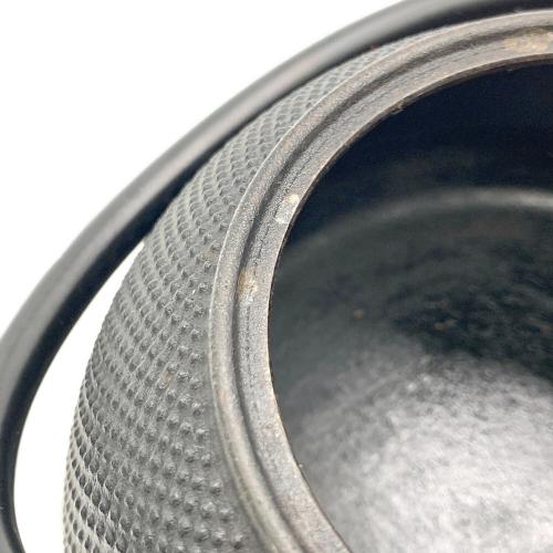 IWACHU (イワチュウ) 南部鉄器 鉄瓶 黒焼付 0.65L 鉄瓶兼用急須 5型新アラレ IH対応