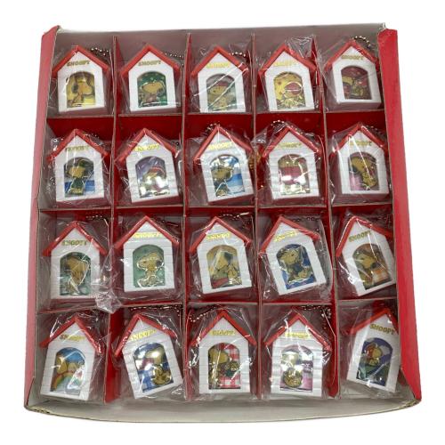 サンリオ PEANUTS(ピーナッツ) スヌーピー ピンズハウスコレクション