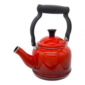 LE CREUSET (ルクルーゼ) ケトル・デミ レッド