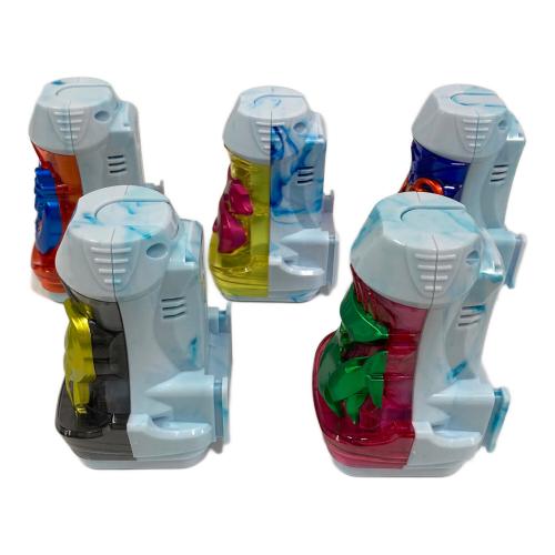 仮面ライダーリバイス (カメンライダーリバイス) 仮面ライダー バイススタンプ11個付き 箱無し DXリバイスドライバー