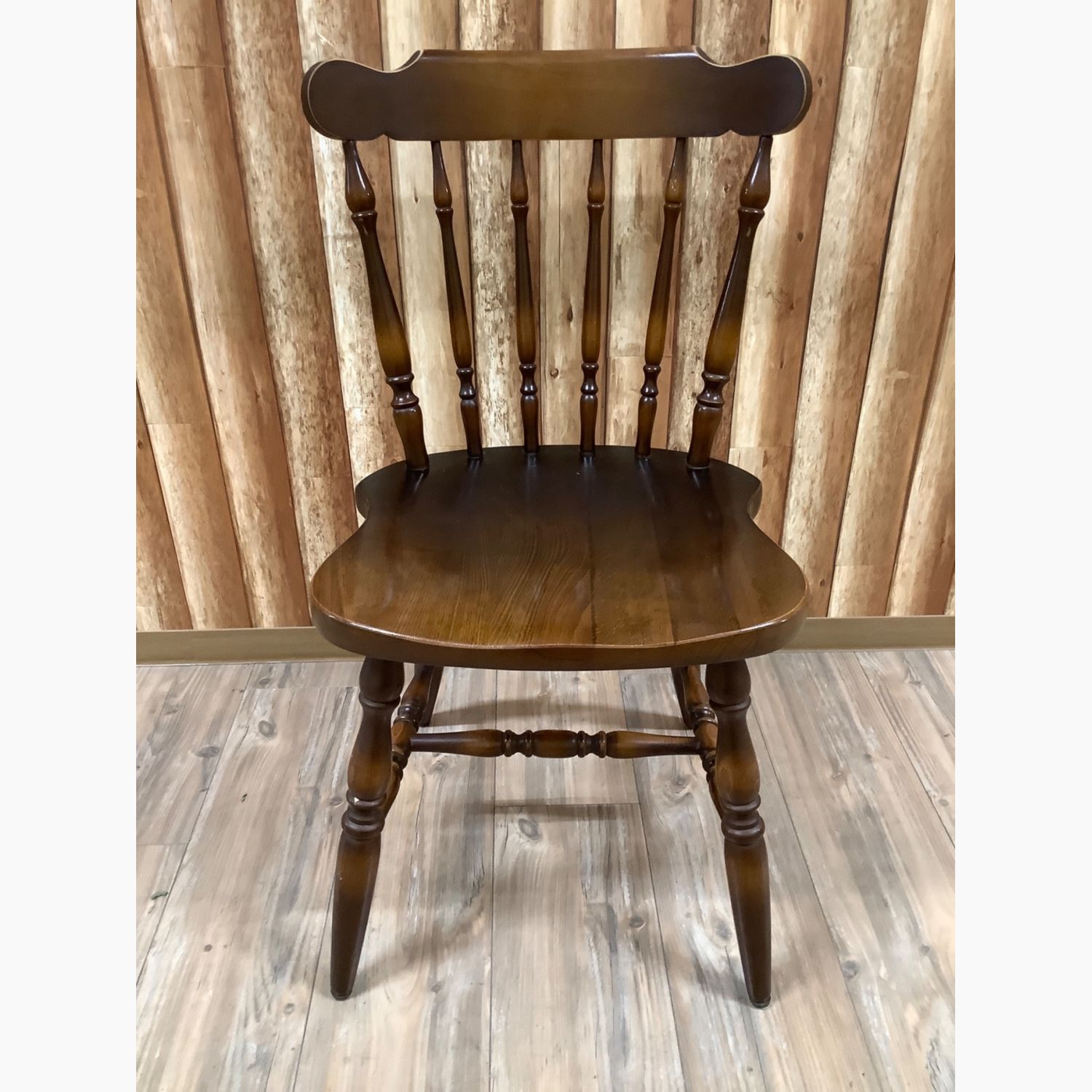 飛騨産業　キツツキ 飛騨産業キツツキマーク 飛騨家具ダイニングチェアウィンザーチェア