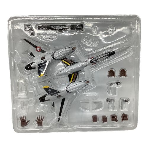 BANDAI (バンダイ) プラモデル 完成品 HI-METALR VF-4G LIGHTNINGⅢ