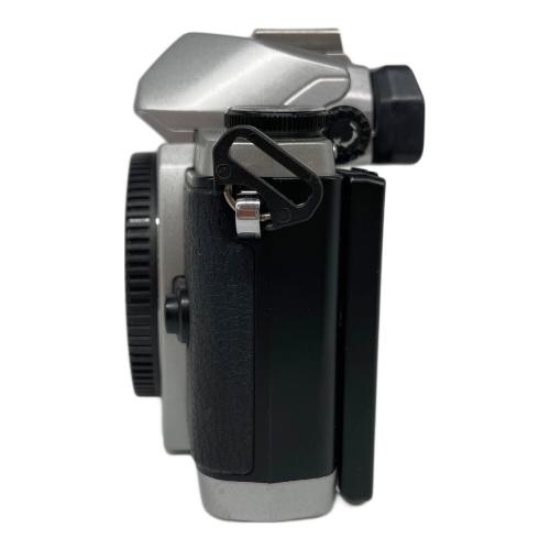 OLYMPUS (オリンパス) ミラーレス一眼カメラ フォーサーズ OM-D E-M10 1605万画素 フォーサーズ 専用電池 SDカード対応 標準：ISO100～1600 拡張：ISO25600 1/4000～60秒 V5PG31080