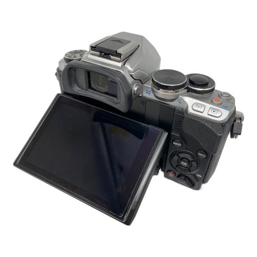 OLYMPUS (オリンパス) ミラーレス一眼カメラ フォーサーズ OM-D E-M10 1605万画素 フォーサーズ 専用電池 SDカード対応 標準：ISO100～1600 拡張：ISO25600 1/4000～60秒 V5PG31080