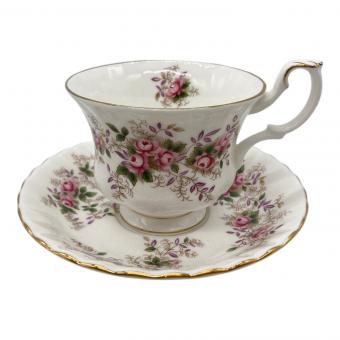 ROYAL ALBERT (ロイヤルアルバート) カップ&ソーサー 廃盤品 ラヴェンダーローズ