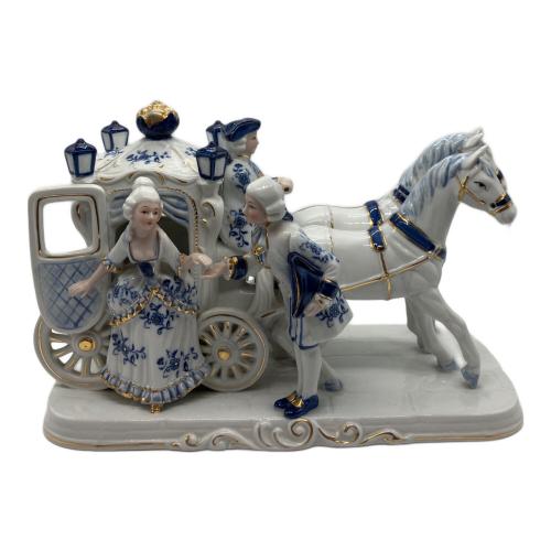 フィギュリン 馬車 ※手綱欠品