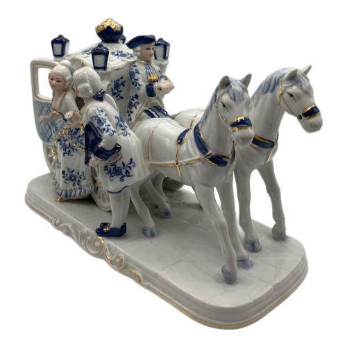 フィギュリン 馬車 ※手綱欠品