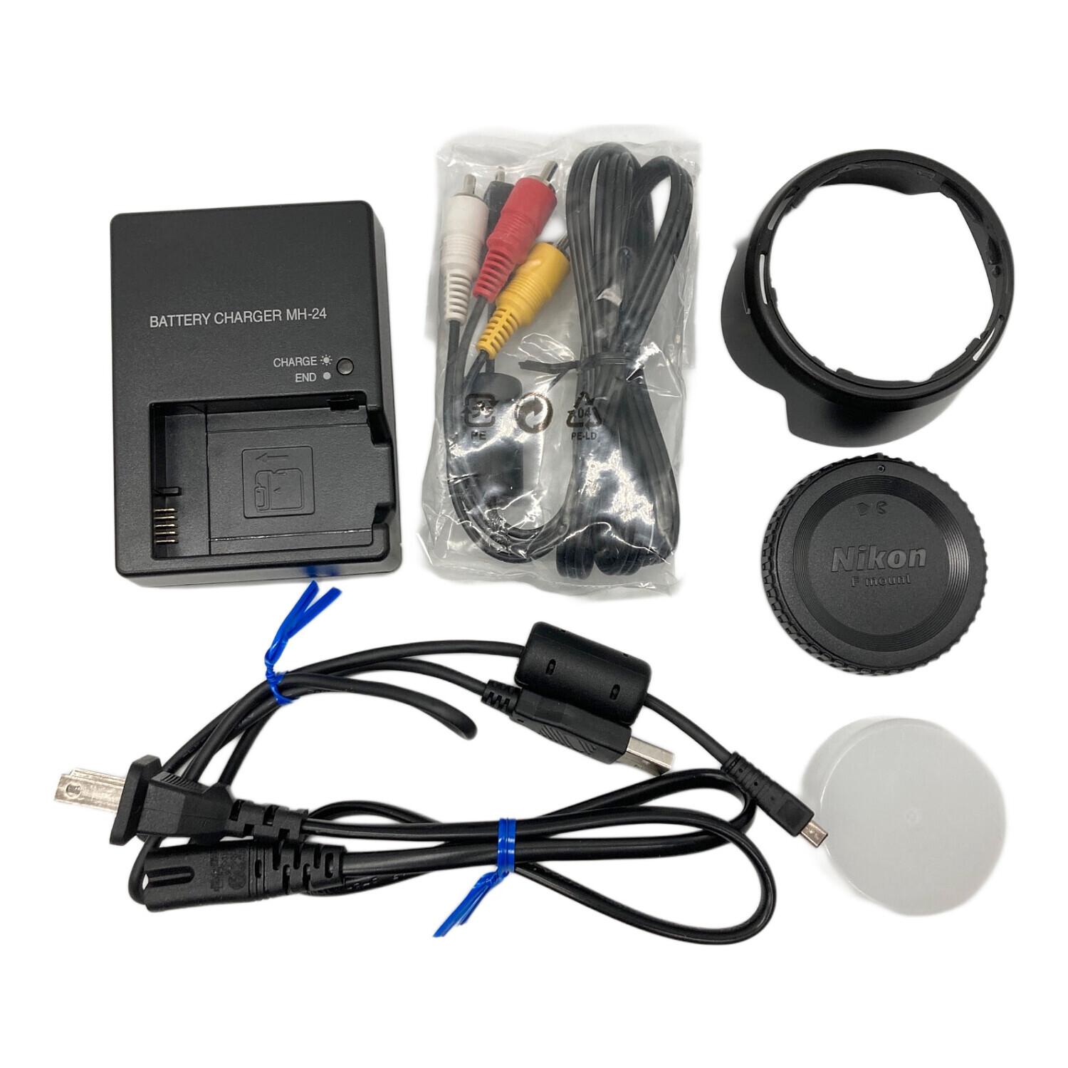 Nikon デジタル一眼レフカメラ ファインダーぼやけます。レンズ18-55