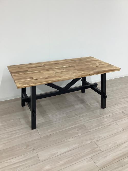 IKEA (イケア) ダイニングテーブル ナチュラル×ブラック SKOGSTA