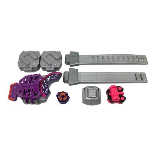 仮面ライダーギーツ (カメンライダーギーツ) DXデザイアドライバー＆ゾンビレイズバックル＆レイズバックルホルダー