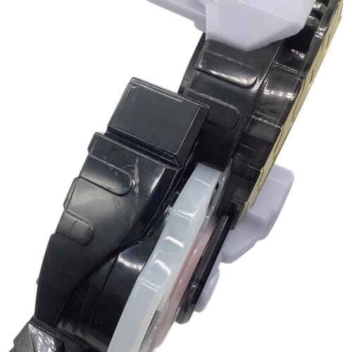 仮面ライダーギーツ (カメンライダーギーツ) DXデザイアドライバー＆ゾンビレイズバックル＆レイズバックルホルダー