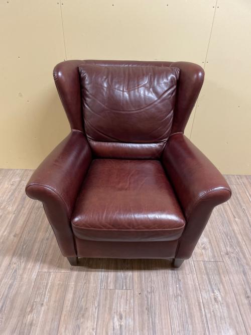 NATUZZI (ナツッジ) ウイングバックチェア ボルドー 163 オットマン付 レザー