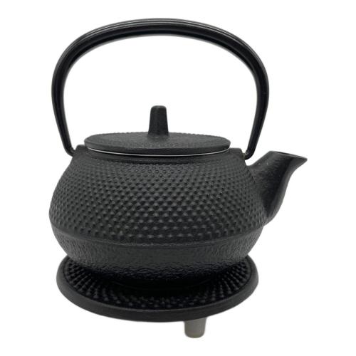 岩鋳 (イワチュウ) 鉄瓶 土台付 3型 アラレ